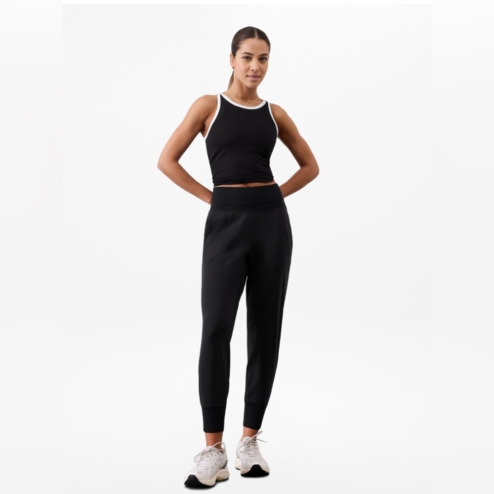 NWT Athleta Venice Black Jogger size L/T